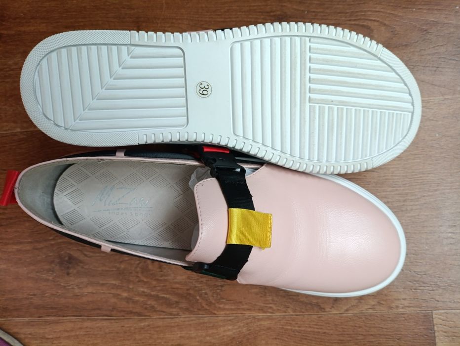 Мокасини шкіряні