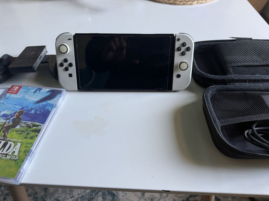 Nintendo Switch Oled como nova