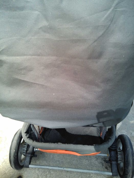 Carrinho de passeio de bebé