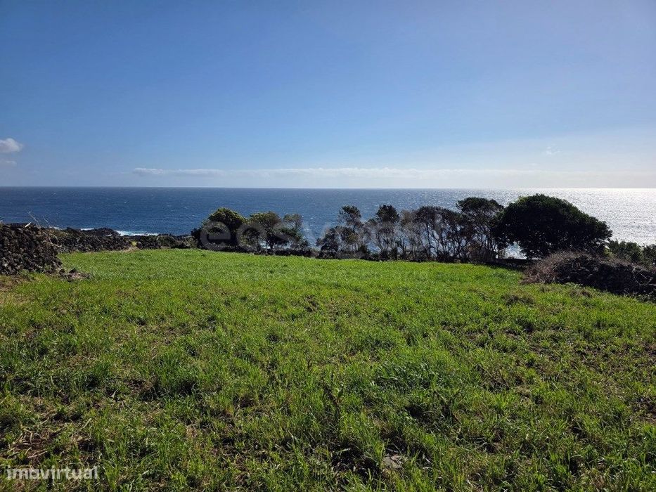 Terreno com vista mar para Construção nas Ribeiras, Lajes do Pico