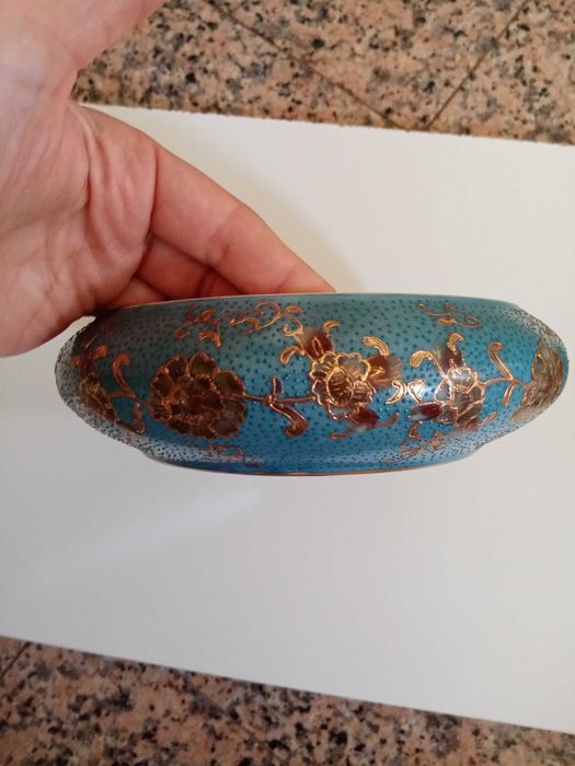 Caixa oriental de porcelana