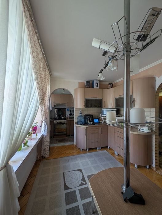 Продам 3 кімнатну квартиру