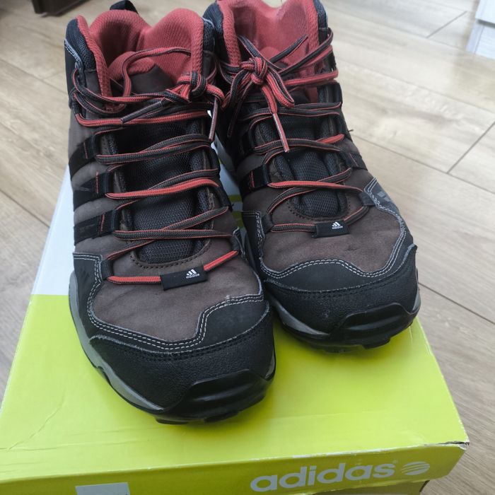 Sprzedam buty zimowe adidas