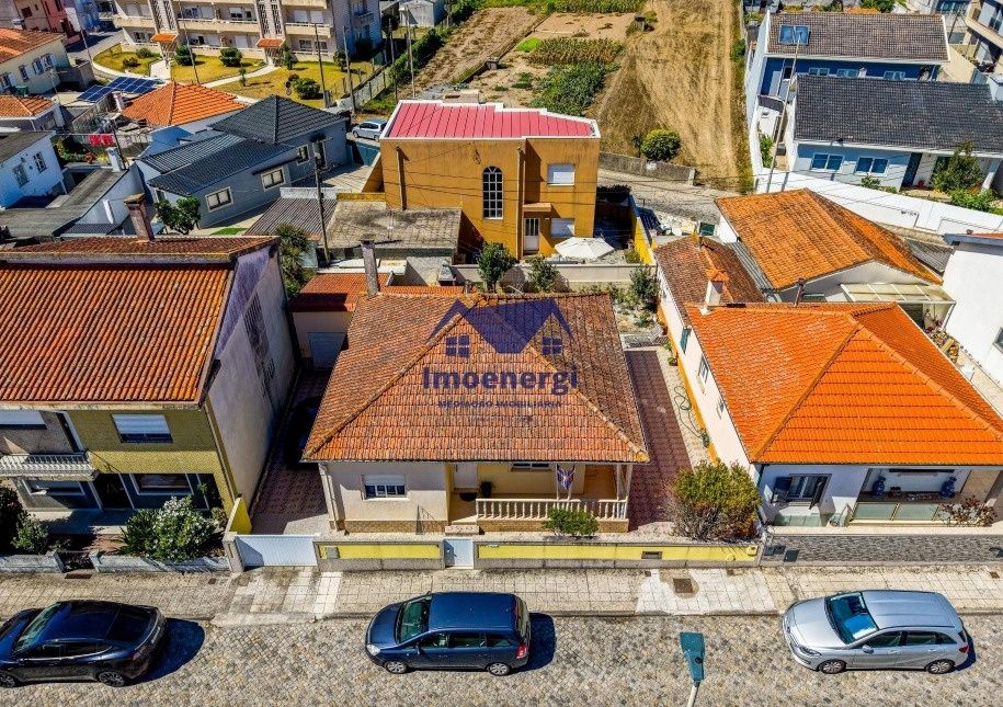 Moradia T3 térrea