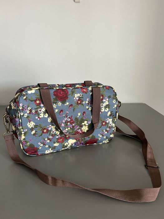 Bolsa / Necessaire Floral Elegante