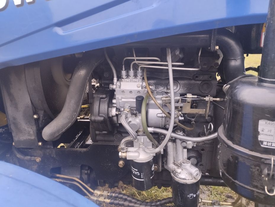 DW244AHTX трактор