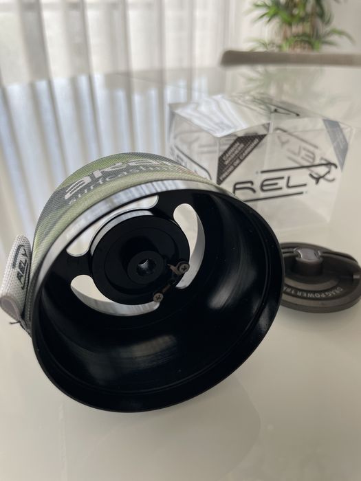 Bobine carreto pesca Rely AKAMI “novo”