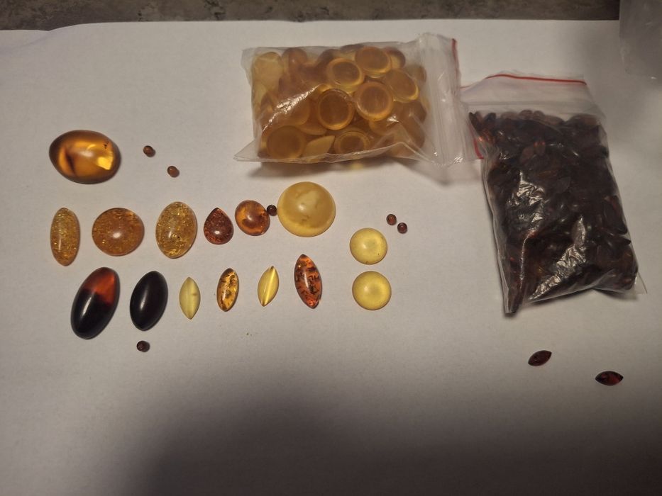 Bursztyn Bałtycki szlifowany różne kształty