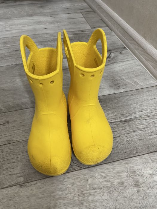 Чоботи crocs жовті