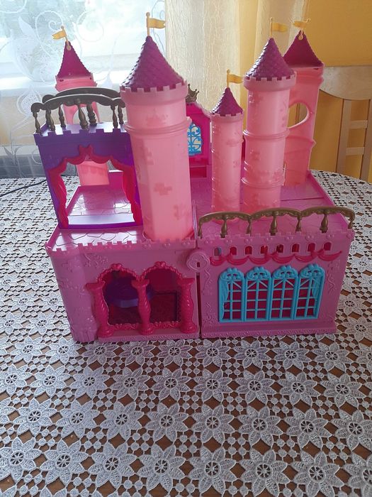 Zamek dla lalek-duży