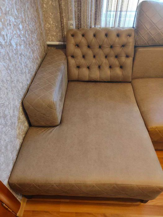 Кутовий диван!  Дуже зручний.