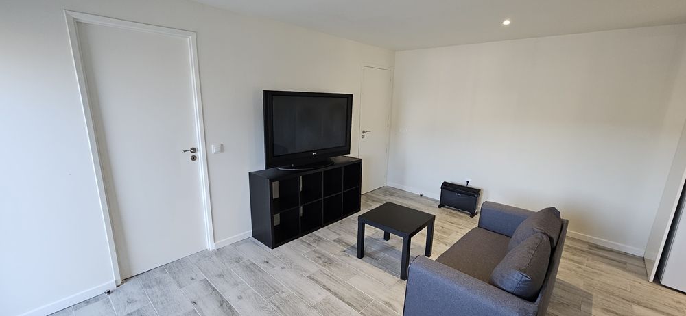 T1 mobilado e equipado