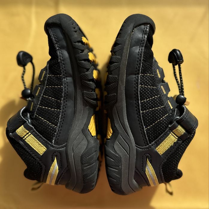 Кросівки Keen 25 розмір