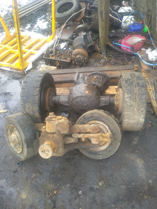 Міст ведучий на трактор