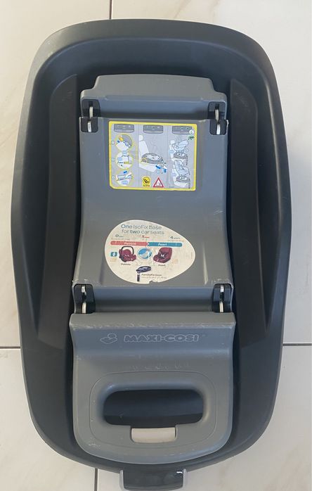 Fotelik samochodowy MAXI-COSI Pearl plus baza