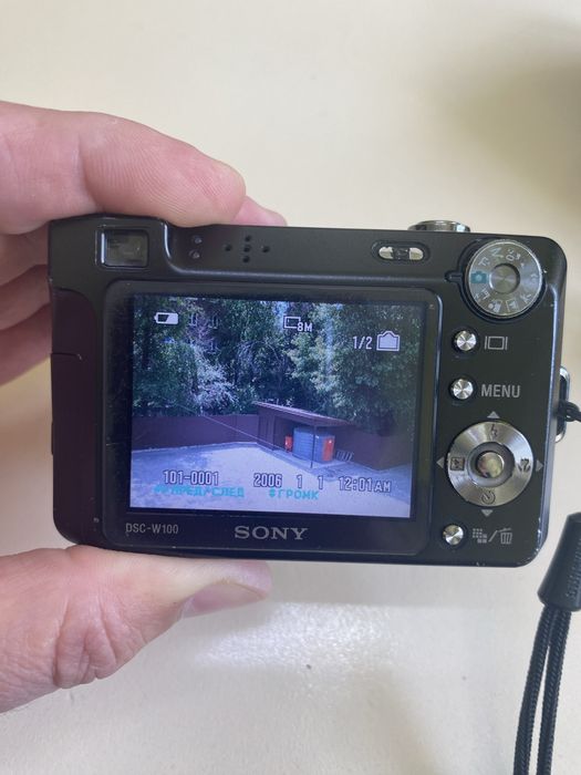 Фотоаппарат Sony Cyber-shot DSC-W100