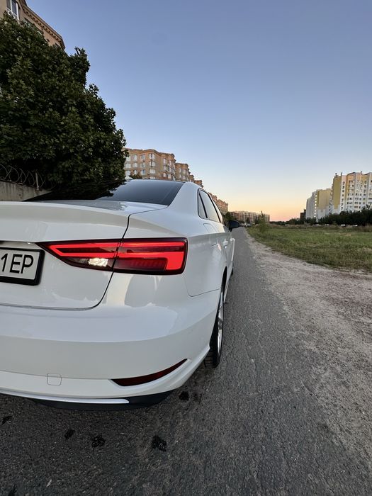 Audi A3 2017 VIN WAUAUGFF5H1062302 фото оголошення 5 з 11
