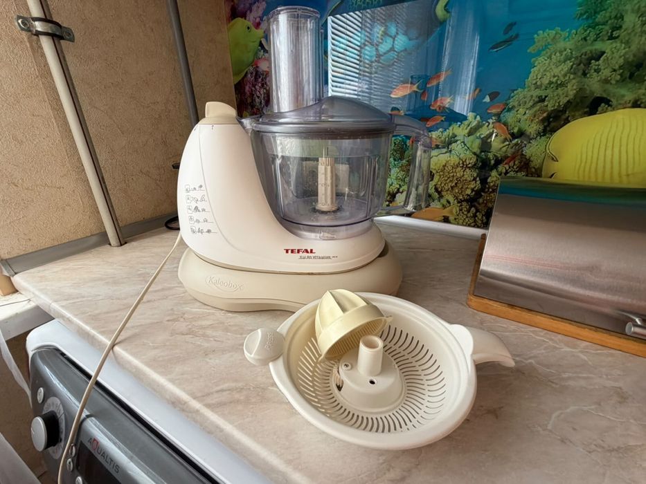 Прождам кухонный комбайн Tefal