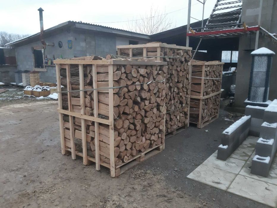 Дрова Дуб Ясень Граб Акація рубані на піддонах 1піддон=7500грн