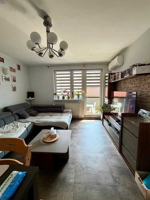 Mieszkanie 77m2, 4 pokoje, balkon, piwnica.