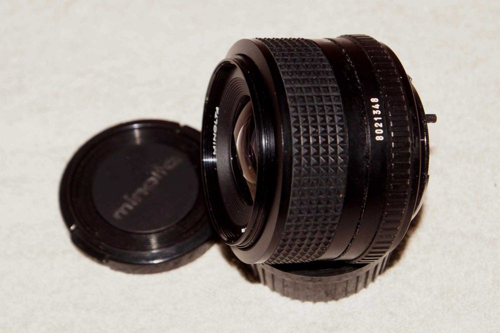 Tokina 24-40 f/2.8 для Minolta MD 28