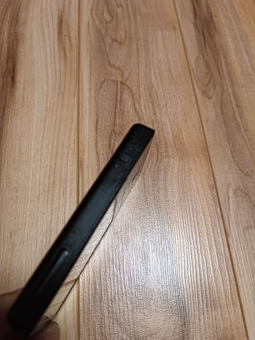 iRIVER E100, 8 ГБ + microSD.