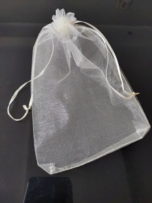 Woreczki z organzy ściągane 25 sztuk
