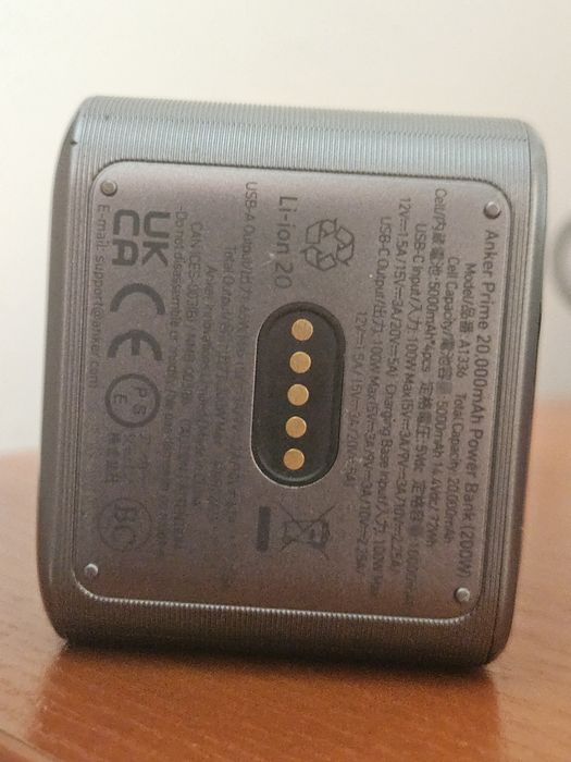 Mocny Powerbank Anker Prime 20000mAh 200W A1336 z ekranem do laptopa smartfona