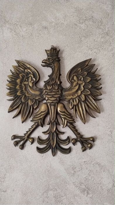 Mosiężny orzel w koronie- godło Polski