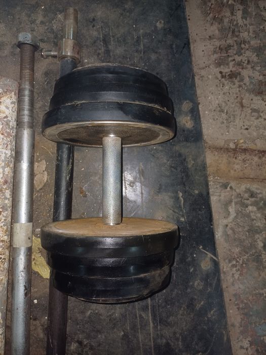 Гиря 22.5 ,24 и 32 кг.Гантель 24 кг.. Гриф олимпийский