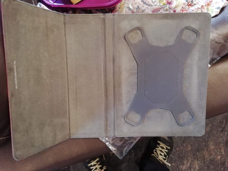 Universal 10-inch Tablet Protective Case in Good Condition, Pink64737897122691123