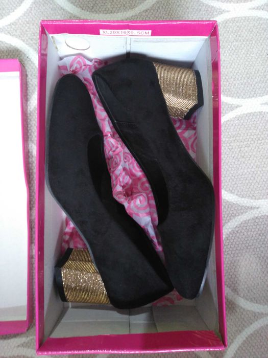 Sapatos da Manuel Alves, tamanho 37