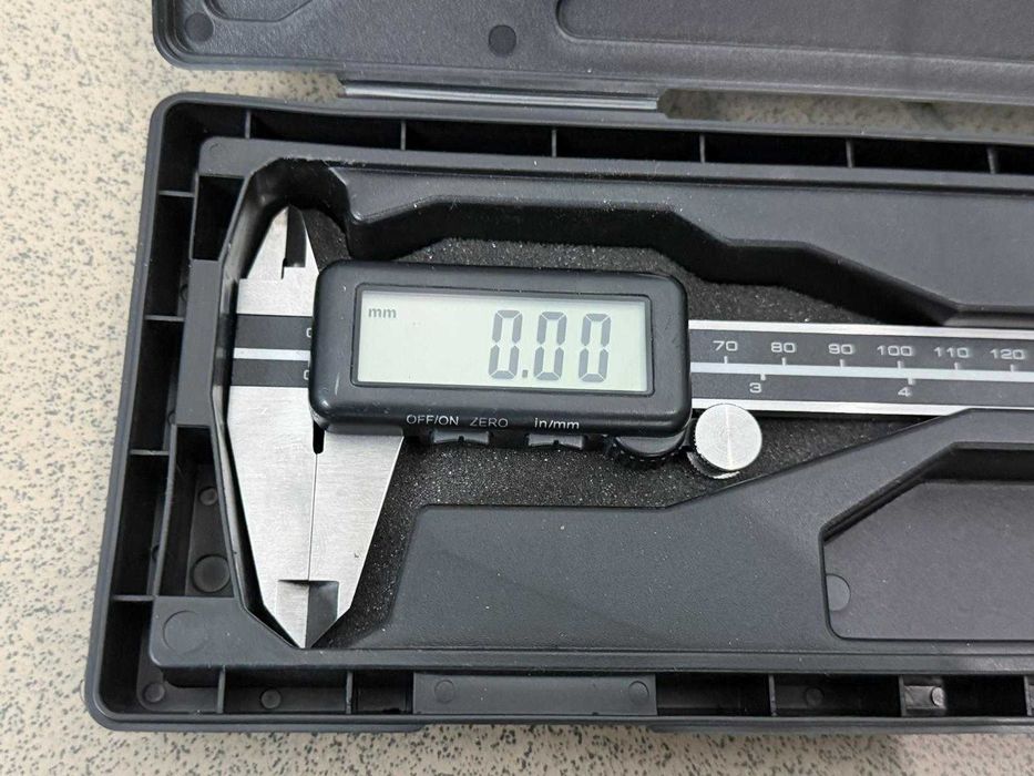 Suwmiarka cyfrowa UNIOR 0-150