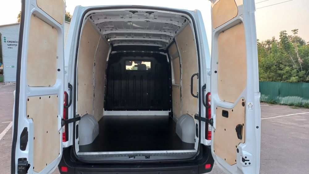 Опель мовано 2020 рік. 2.3 дизель