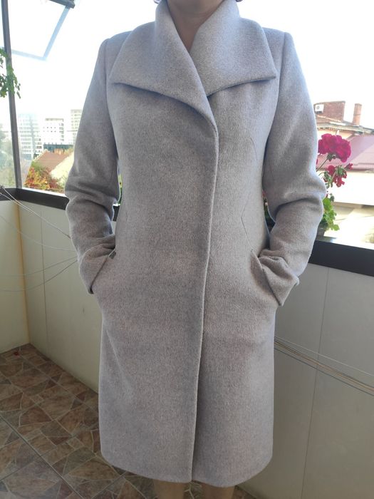 Жіночий осінній / зимовий плащ, пальто демісезонне розмір 46 як нове