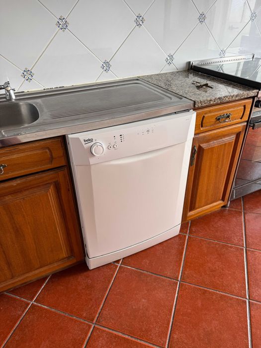 Máquina de Lavar Roupa e Máquina de Lavar Loiça BEKO
