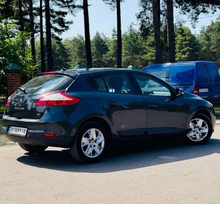 Рено Меган автомат Renault Megane 1,5 дизель 2012 обслужена