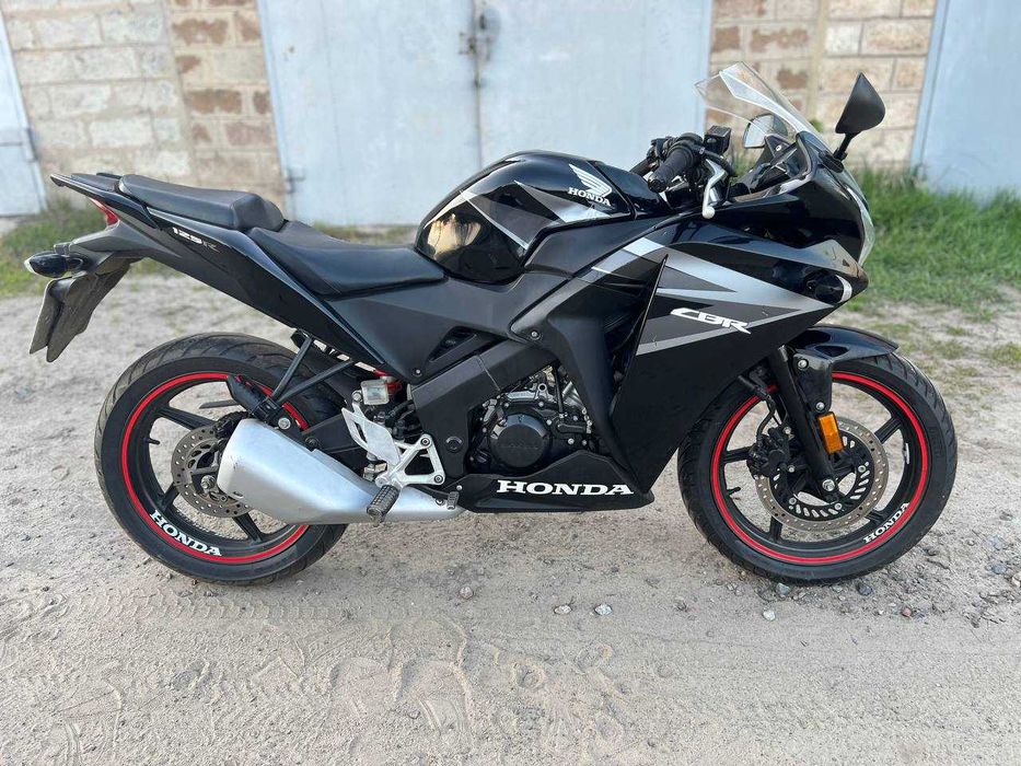 Honda CBR 125 R  2012 г.