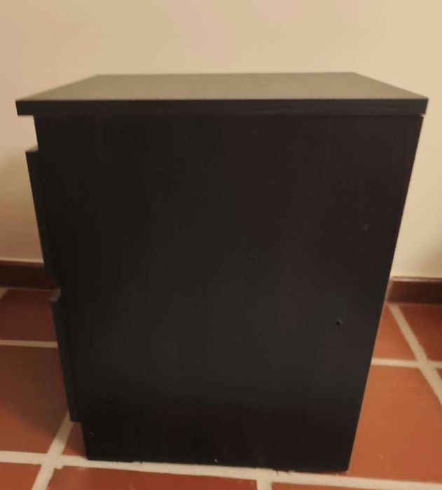Mesa de cabeceira IKEA