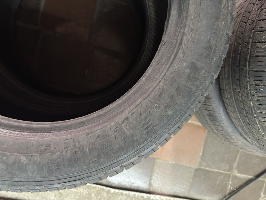 Пара колес 225/55/18 Pirelli лвто