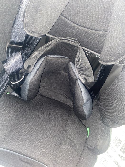 Cadeira para criança nova