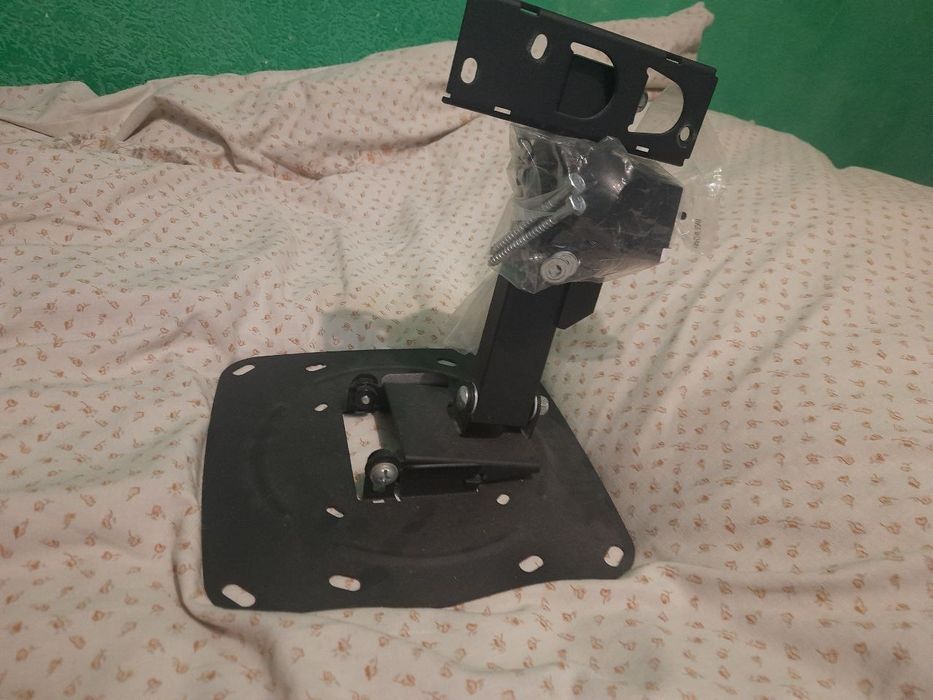 Крепление для телевизора