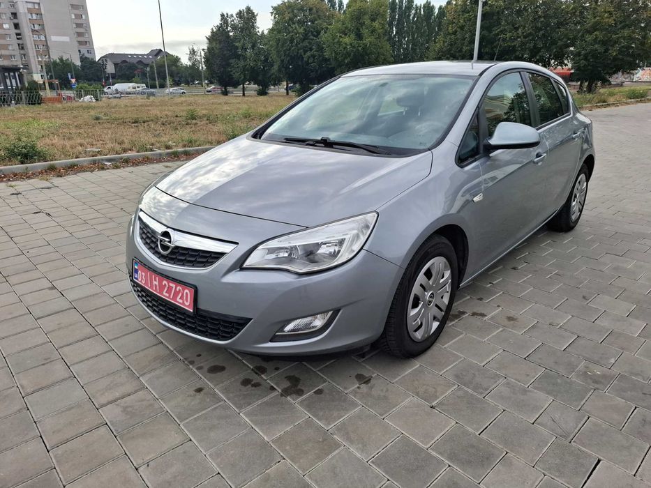 Opel Astra J 1.6 2010 р.в.