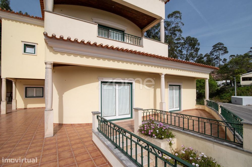 Moradia T4+1 Individual | Cernache | Terreno 2380m2