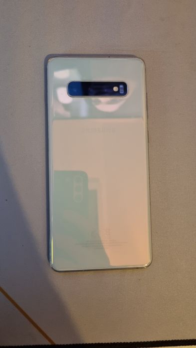 Samsung Galaxy S10+ pęknięty ekran
