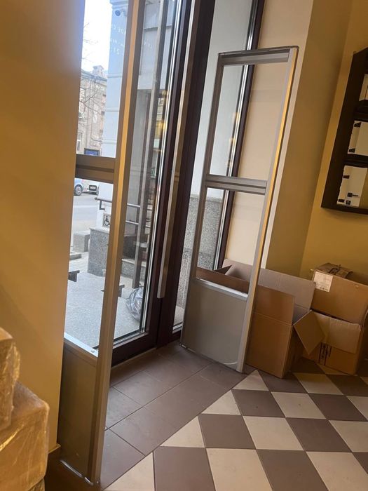 Дивани прями та круглі