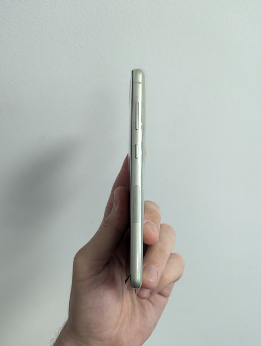 Samsung Galaxy S21 FE НОВИЙ 2 SIM 128 GB Neverlock