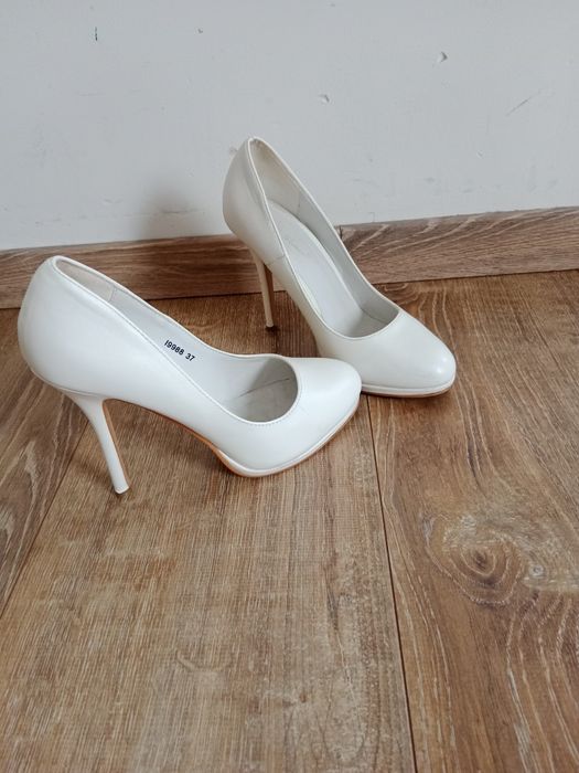 Czółenka rozmiar 37