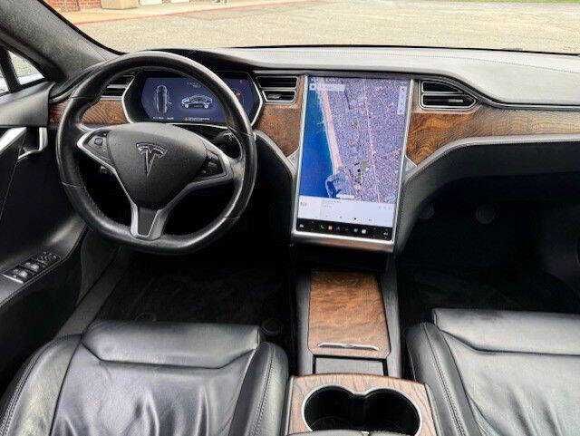 Tesla Model S 75D 2017