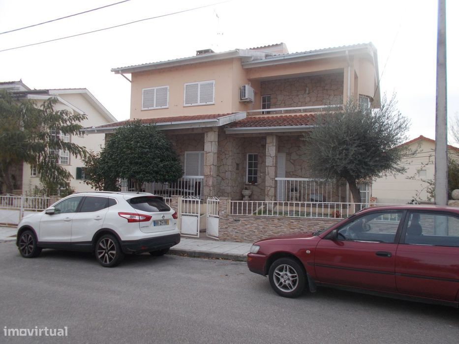 Moradia em Chaves Oportunidade de negocio